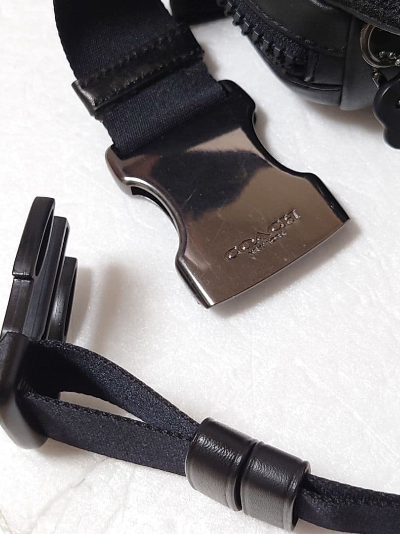 [超美品]COACHコーチウエストポーチ