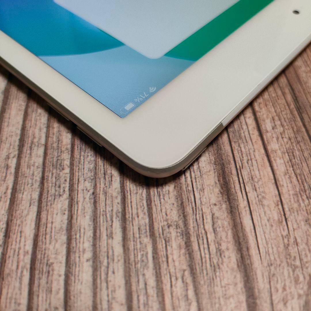 iPad 第8世代 128GB SIMフリー 美品
