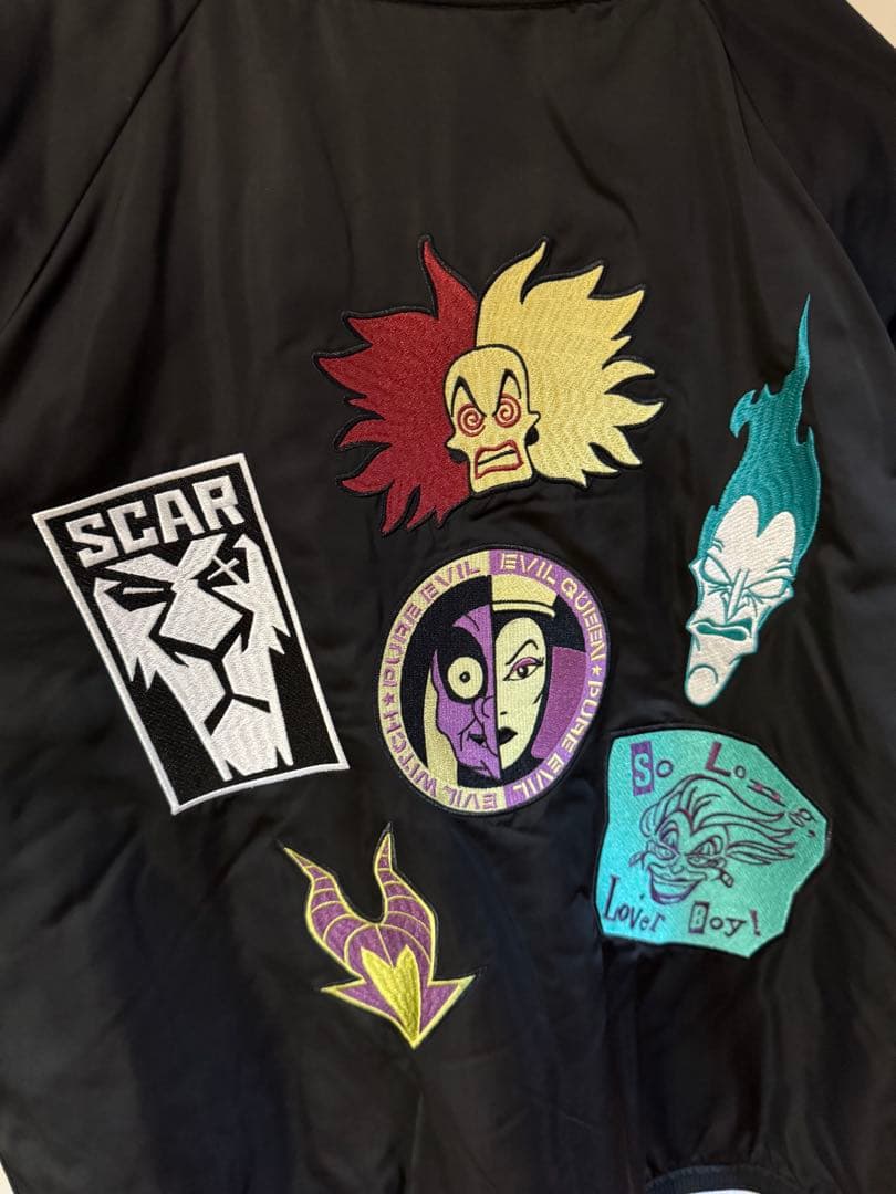 Disney ヴィランズ　ユニセックススカジャン