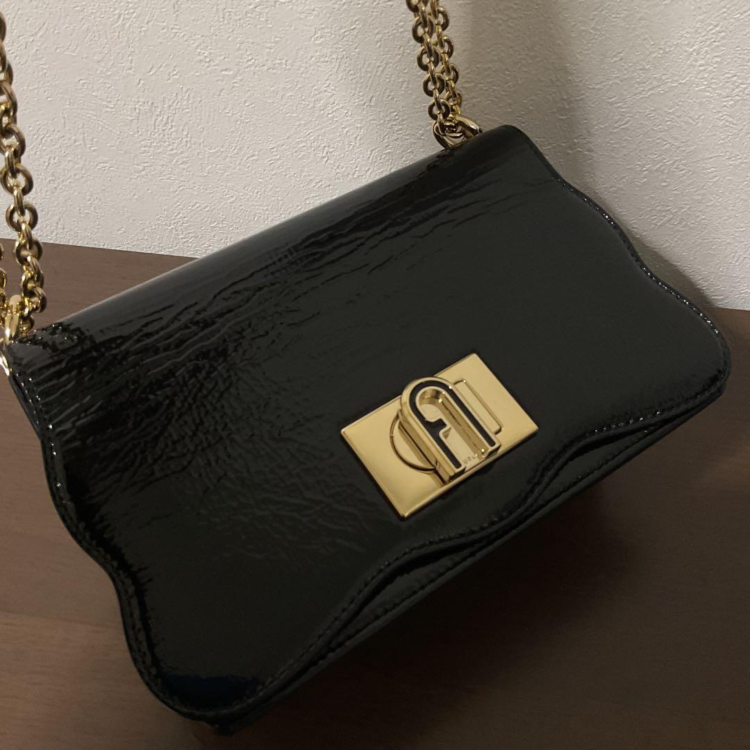 ☆開店セール☆レア品 美品 フルラ 1927 ロゴ ウェーブ レザー チェーン