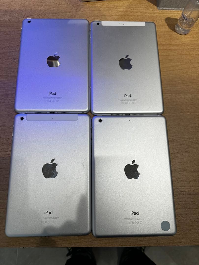 【激安】iPad mini 2 Wi-Fiモデル　シルバー 4台セット　不良なし