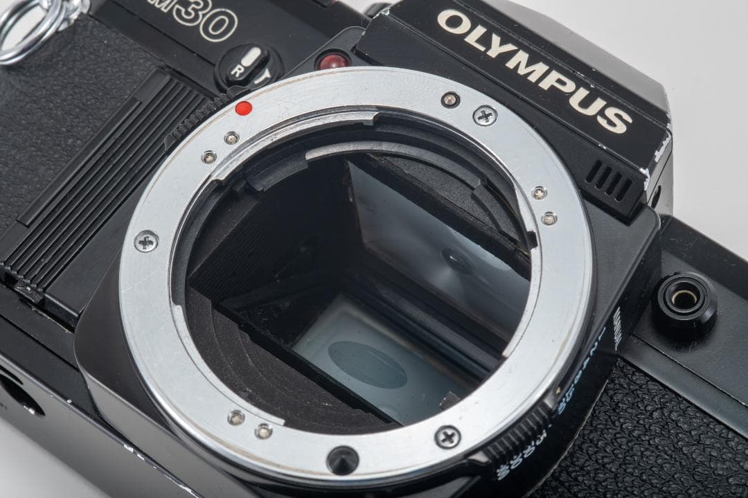 フィルムカメラ OLYMPUS OM30 /MC AUTO ZOOM f4 35-70 #32