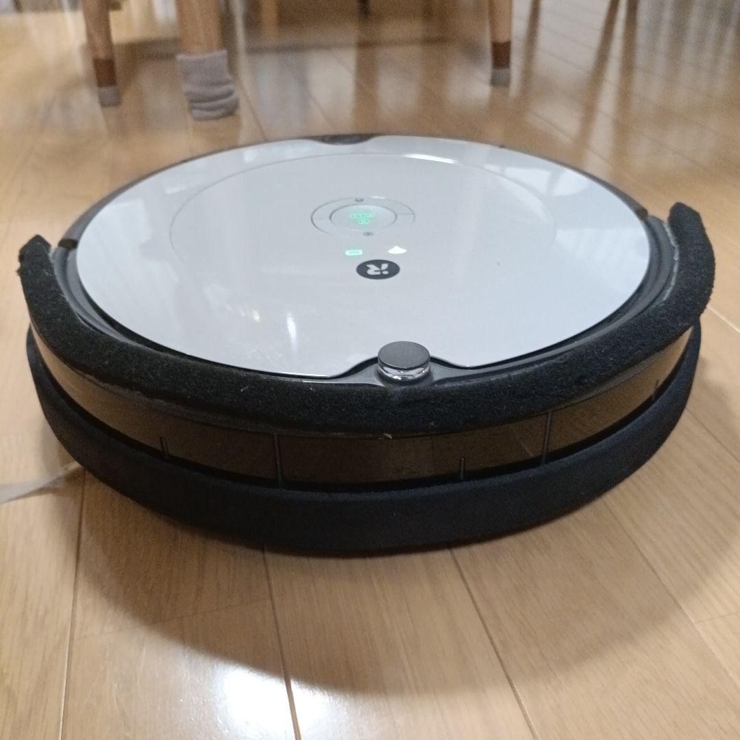 セール♫iRobot Roomba ロボット掃除機本体　692