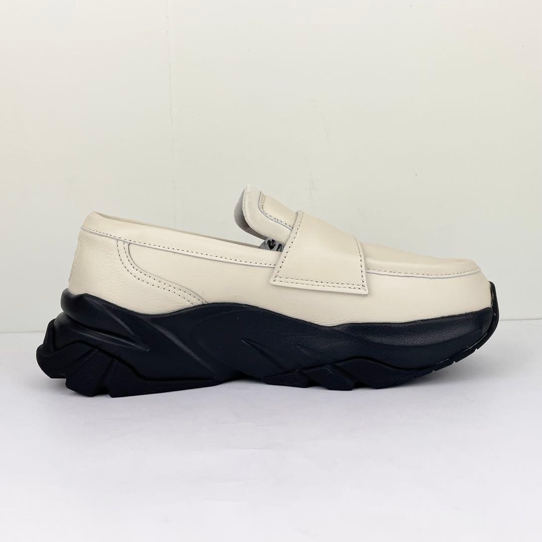 極美品！PUMA ウィメンズローファー　厚底スリッポンスニーカー 23cm