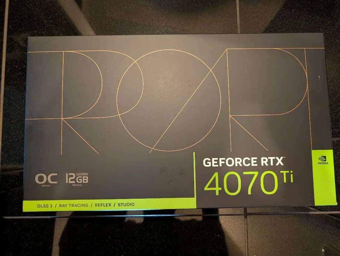 ASUS RTX 4070 Ti ProArt 12GB + 外付GPU box