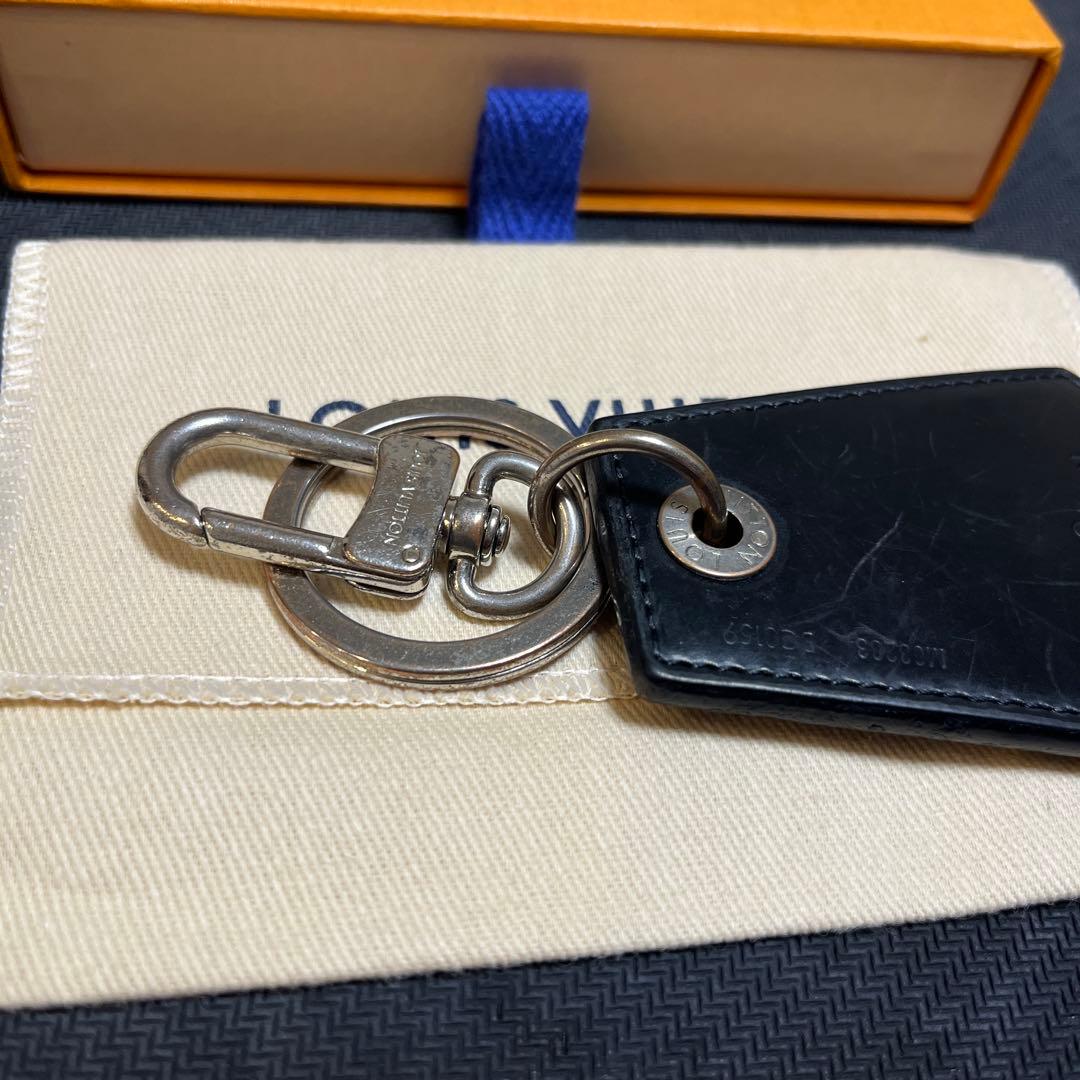 ルイヴィトン エピ キーホルダー アンシャッペ LV サークル