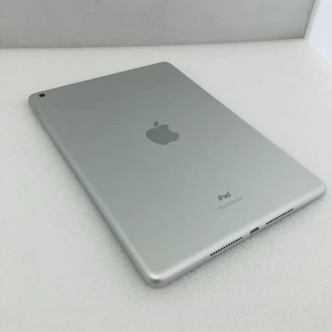 Apple iPad 10.9インチ シルバー 本体