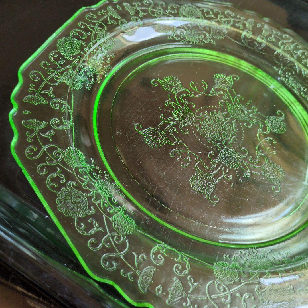 ヘーゼルアトラス　ウランガラス　フローレンス　ディプレッションガラス　プレート