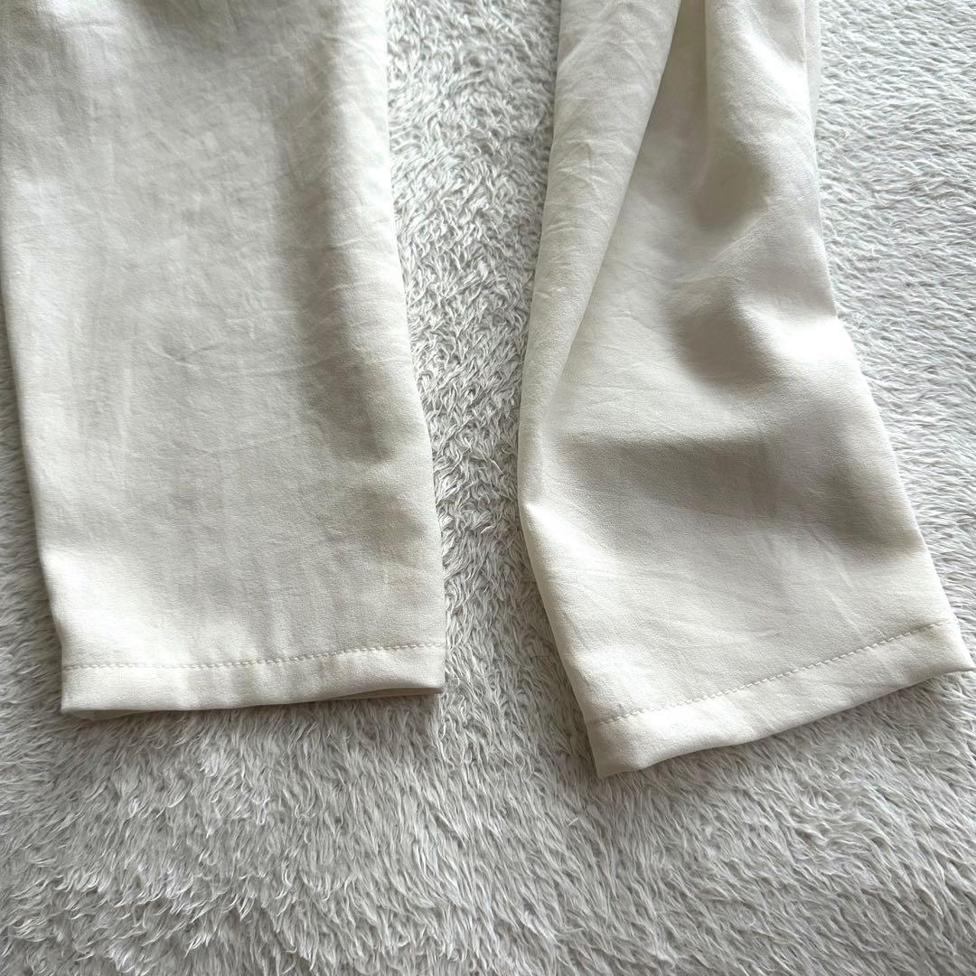 美品　BEARDSLEY ビアズリー 後ろドレープTブラウス　アイボリー　フリー