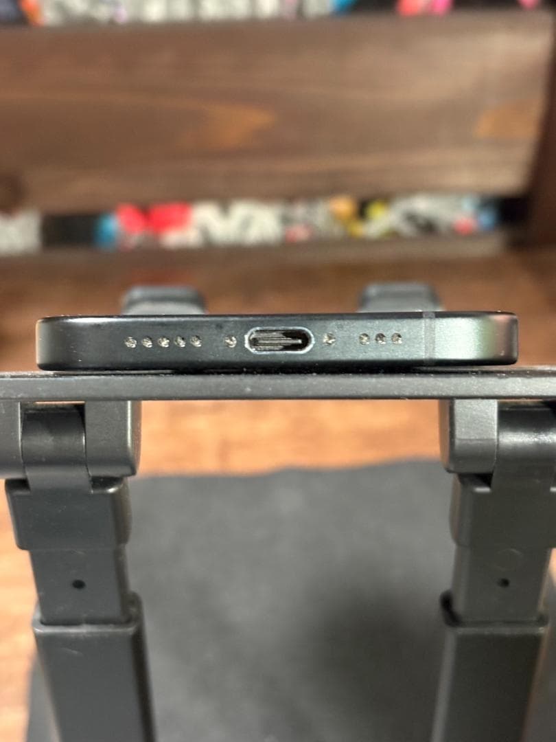 まめきち iPhone15 128GB ブラック バッテリー98%