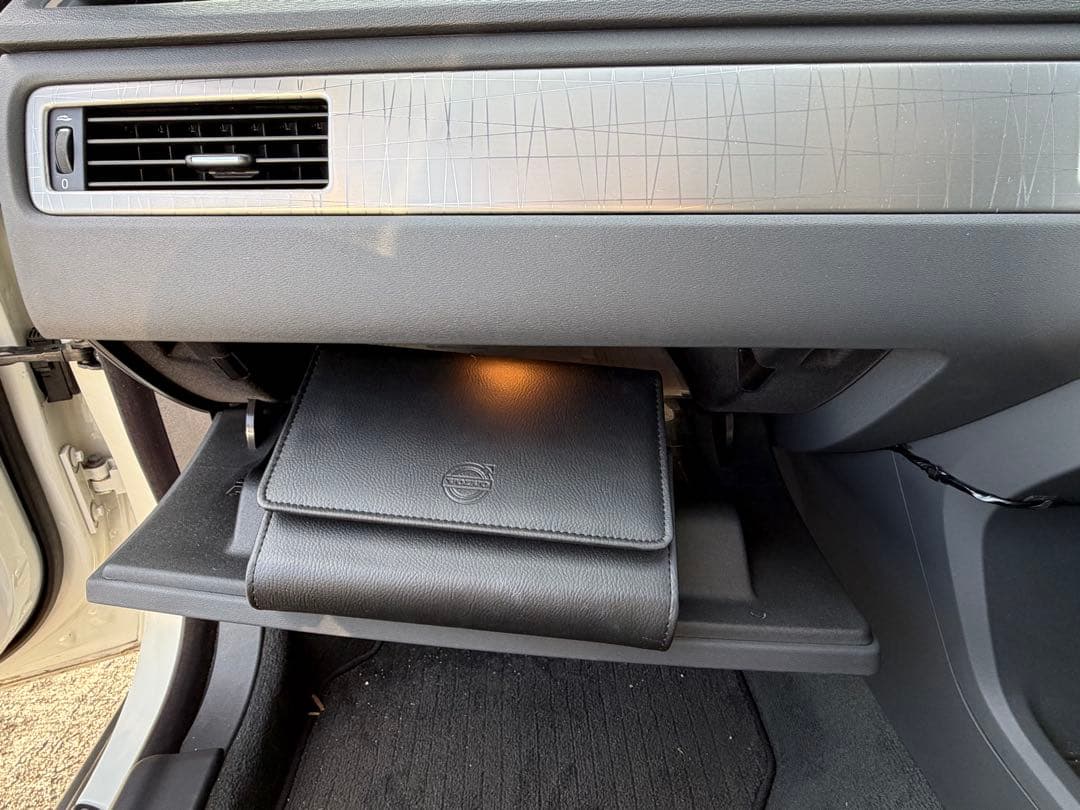 パーツ Volvo XC70 AWD 3.0L - 118,000km