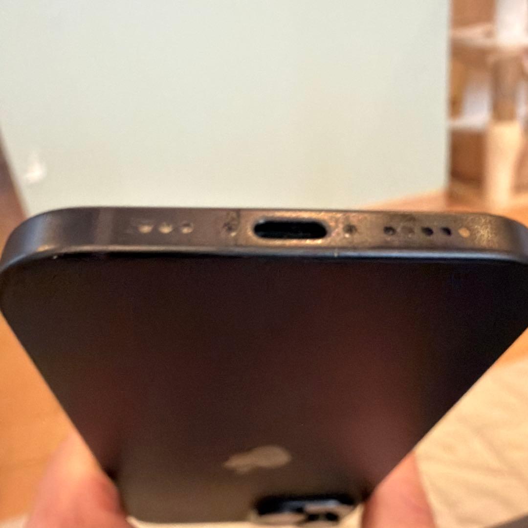 【美品】iPhone15 128GB BLACK SIMフリー バッテリー92%