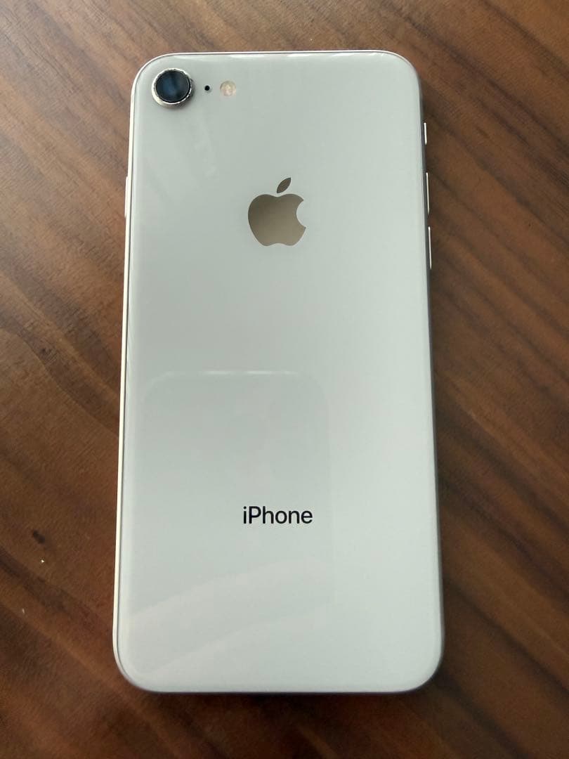 iphone 8 64GB(ケース付き) バッテリー最大容量85%