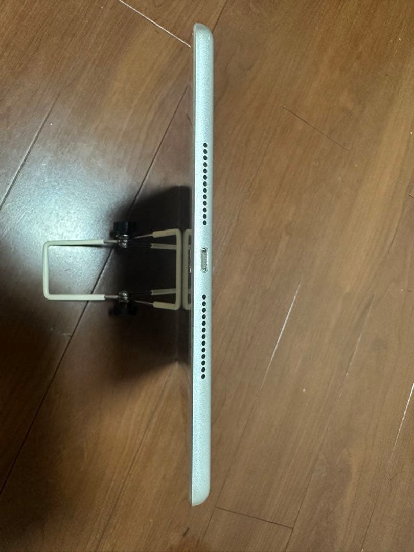 Apple iPad (第8世代) 32GB シルバー