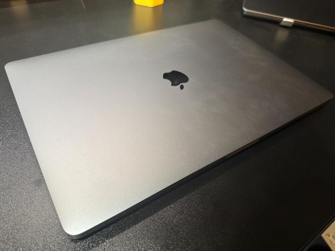 MacBook Pro 16 2019 Core i9_1TB/充放電239回