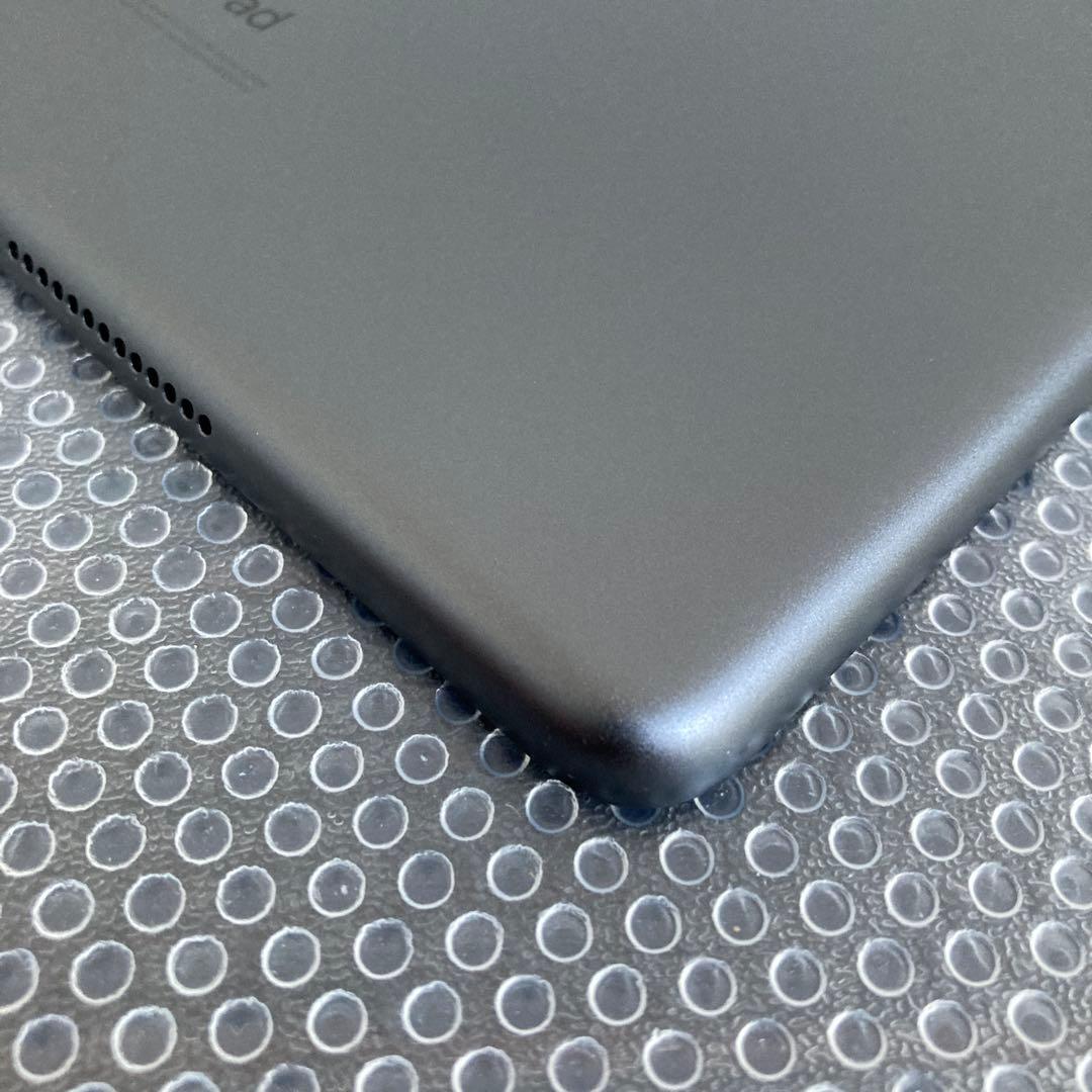 3634【早い者勝ち】電池最良好☆iPad8 第8世代 32GB SIMフリー☆