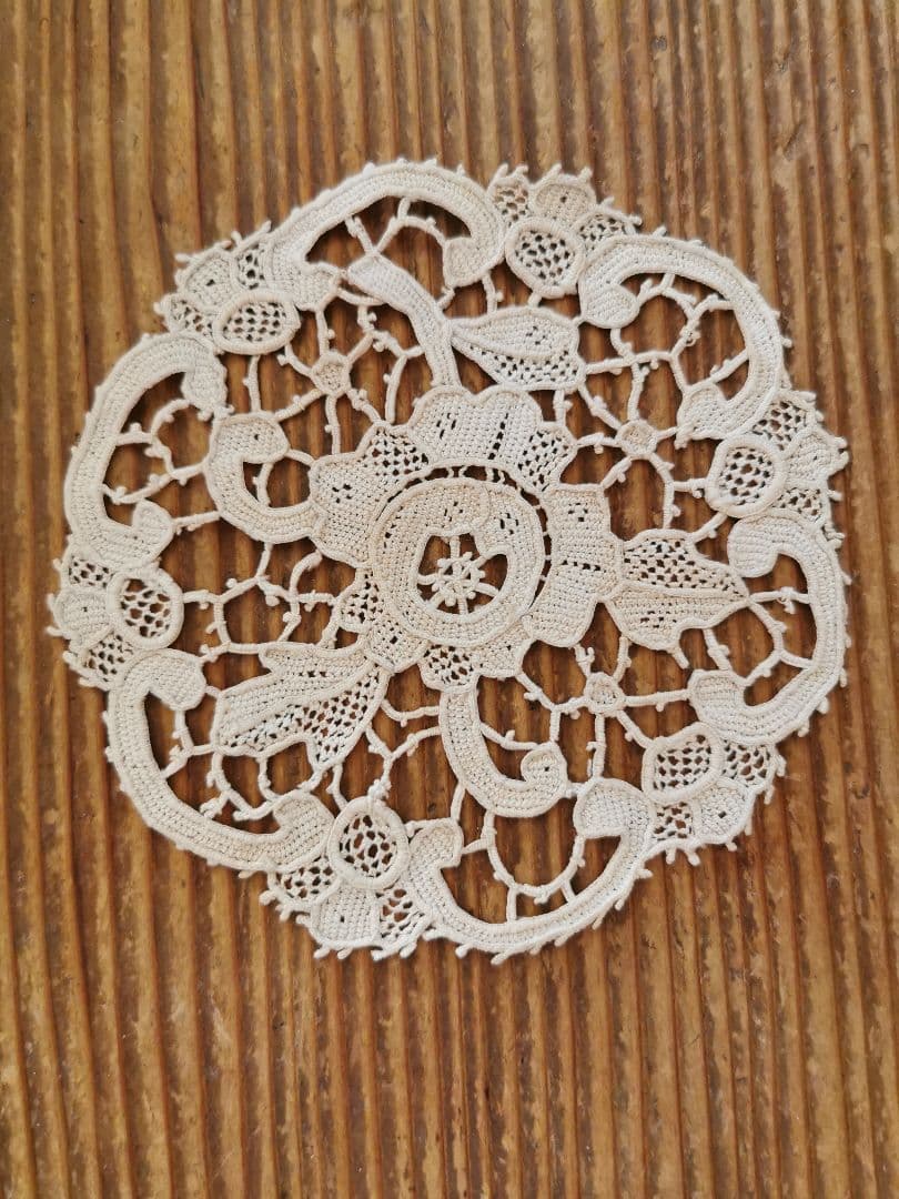 アンティーク ブラーノレース ポワンドヴェニス ローズ ニードルワークドイリー