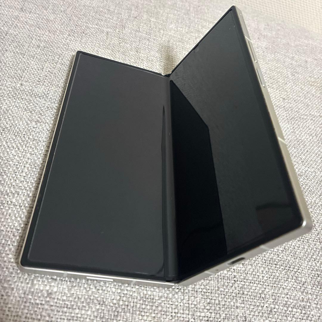 Galaxy Z FOLD6 256GB ホワイト　シルバー