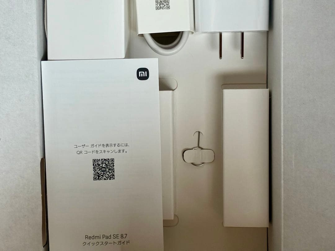Redmi Pad SE 8.7 本体 保護ガラスと透明ケース付
