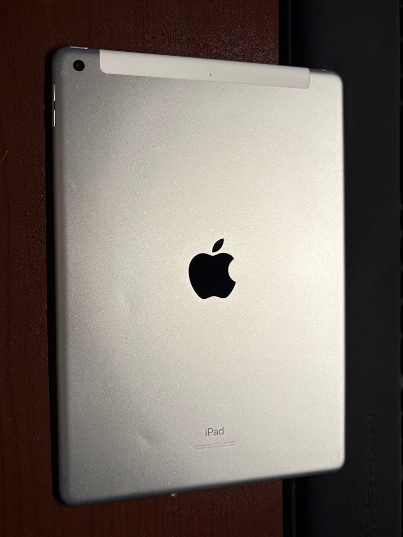 iPad第8世代32GBセルラーモデル Apple pencil付き