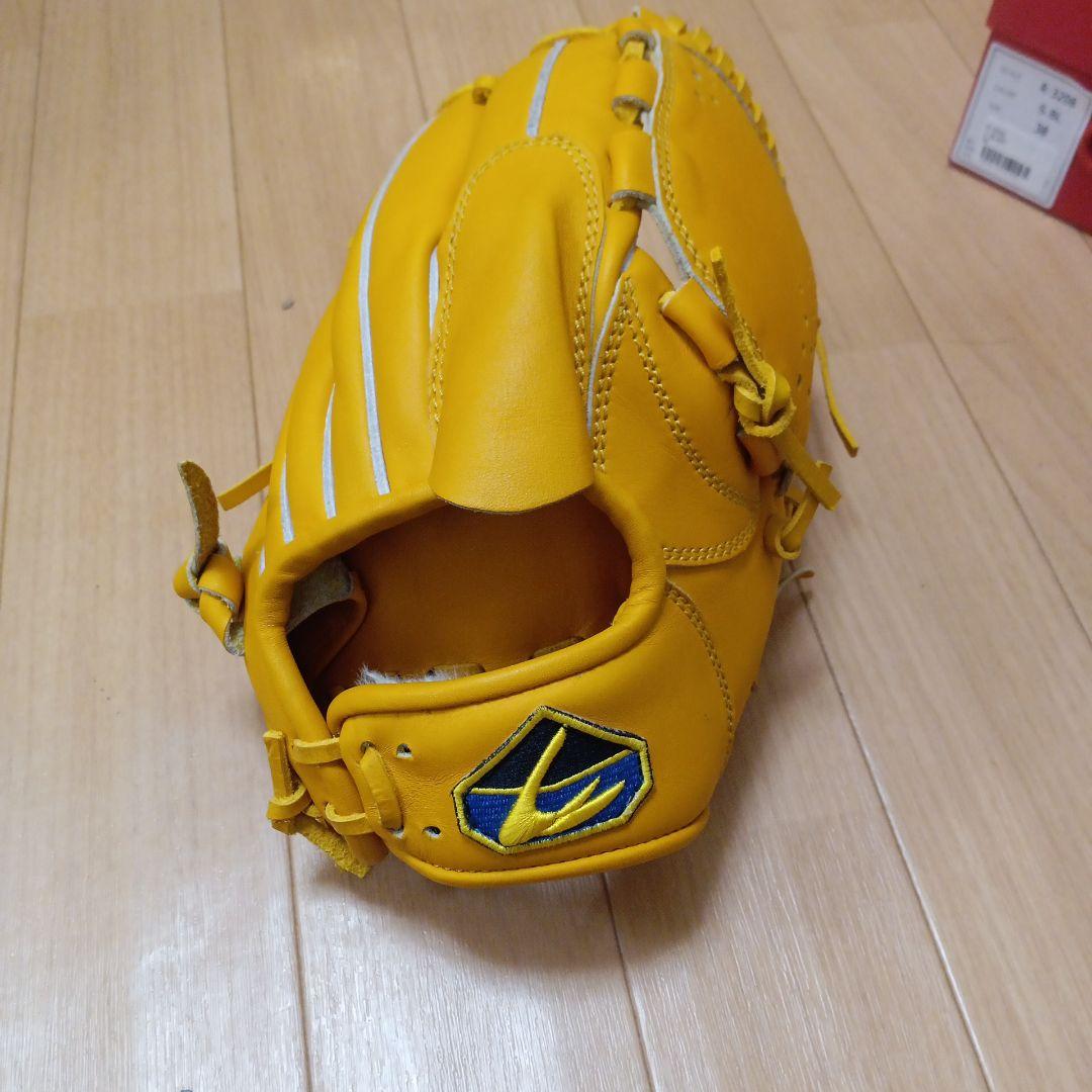 リンドスポーツ　硬式　ピッチャー用グローブ