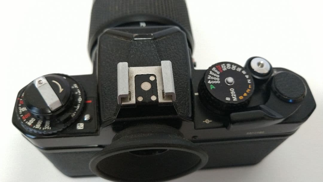 Nikon FE2 ブラック NIKKOR 35〜70mm