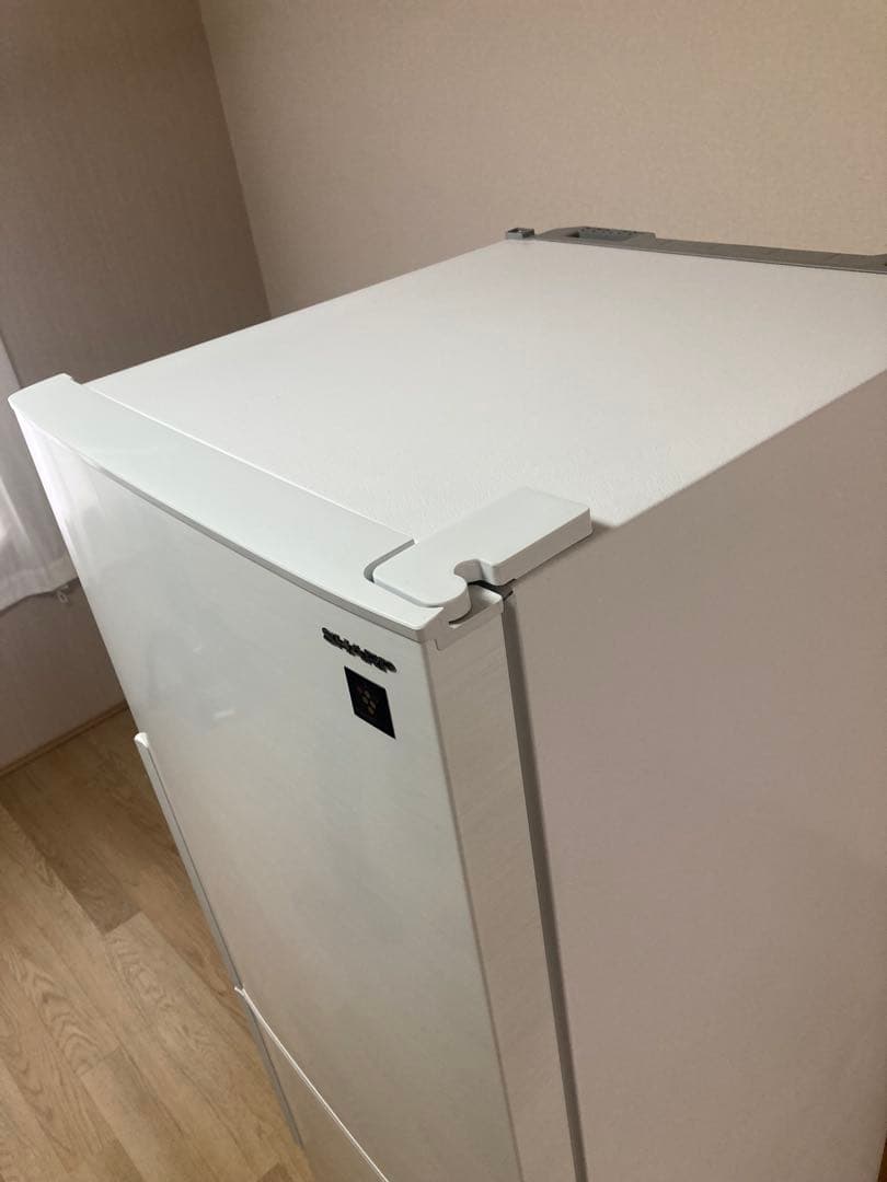 SHARP製 冷蔵庫 (280L 右開き ホワイト) 【一人暮らし 二人暮らし】