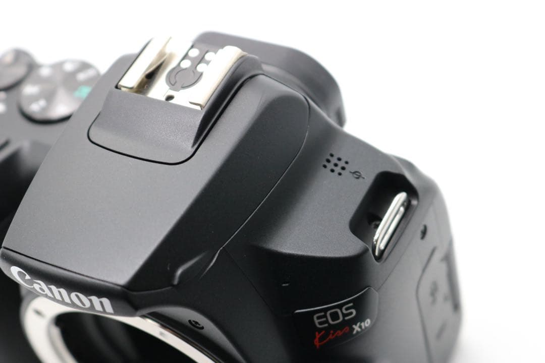 美品 【Canon EOS Kiss X10 トリプルレンズセット】 安心保証◎