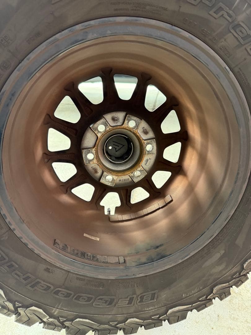 デルタフォース オーバル ＢＦグッドリッチ KO2 275 70 17 4本