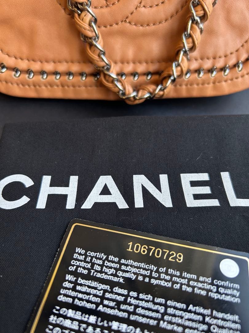 CHANEL(シャネル)チェーンショルダーバッグ　キャメルブラウン