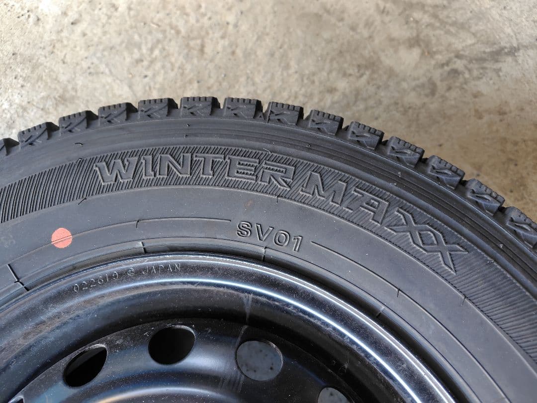 ダンロップ 145/80R12 78/80N 軽バン スタッドレスタイヤセット