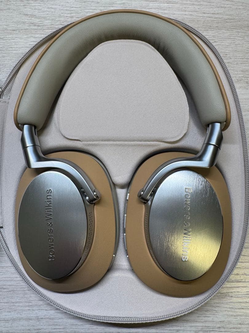 b&w Bowers & Wilkins px8 ワイヤレスヘッドフォン タン