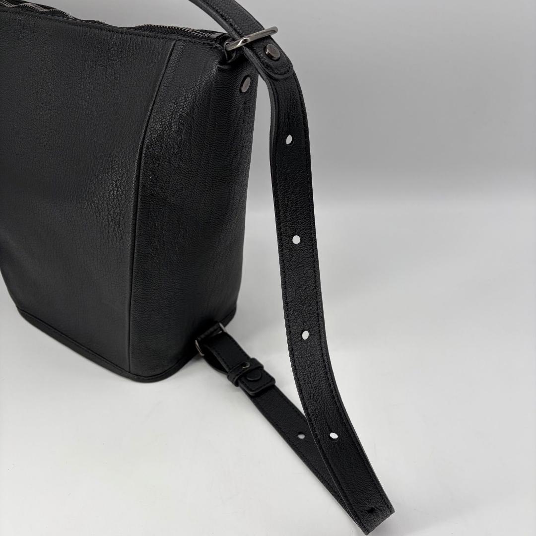 17560✨ETiAM レザー ワンショルダーバッグ ブラック 2way 肩掛け