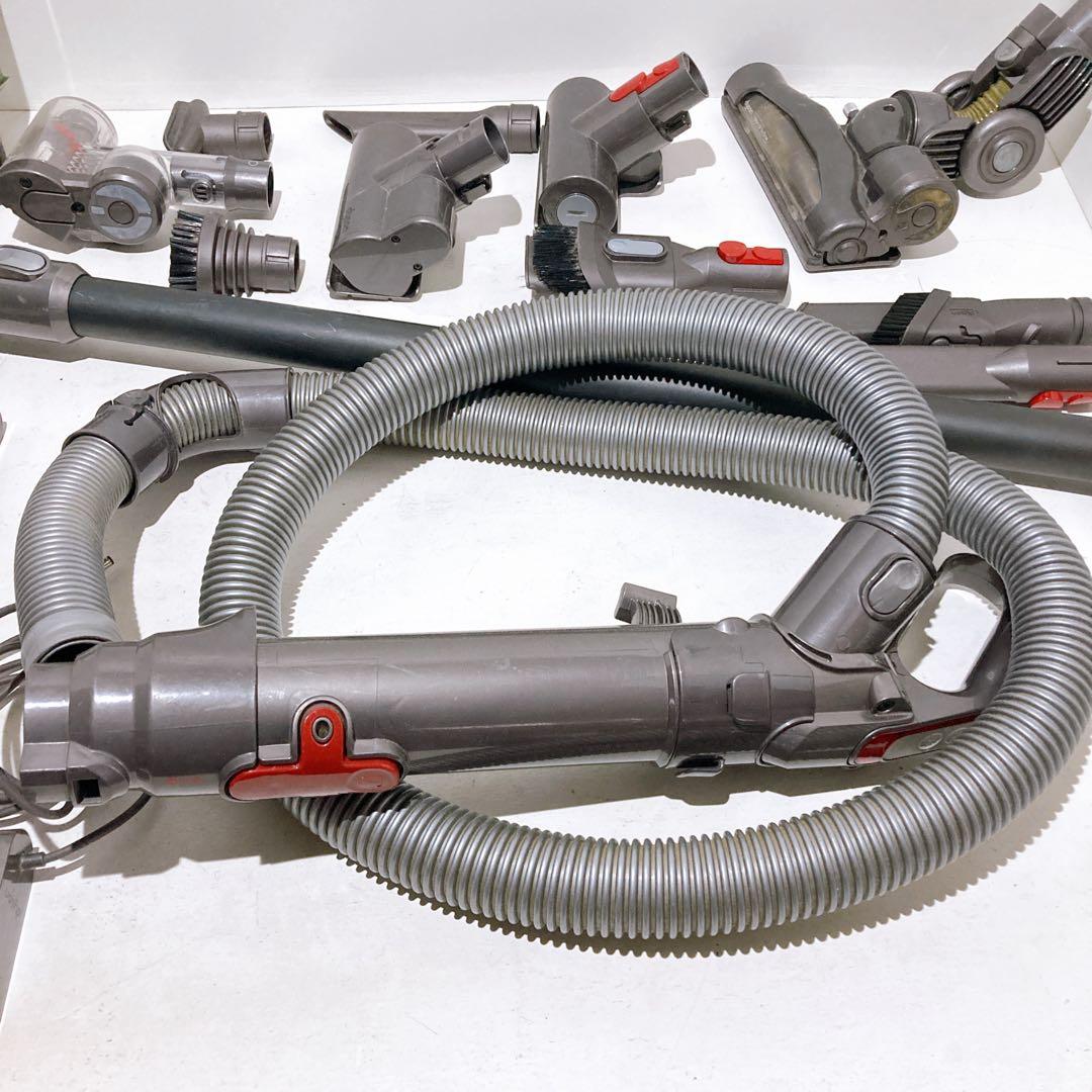 ☆【ジャンク扱い・まとめ売り】ダイソン Dyson 掃除機 本体 パーツ
