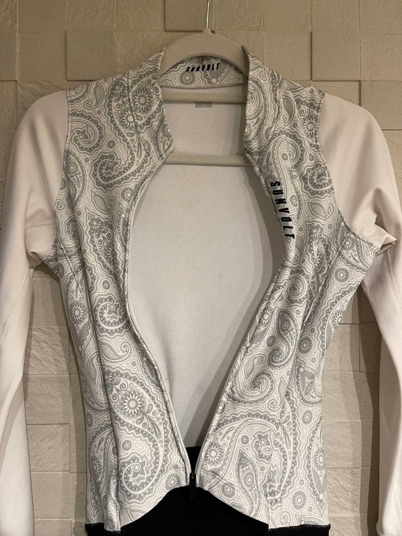 SUNVOLT ペイズリー柄 ワンピース型サーモスーツ