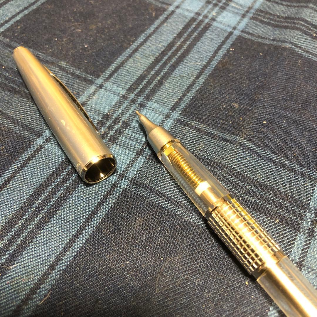 ペンテル　ケリー　限定透明軸　KERRY