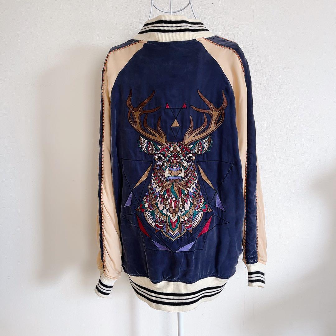アウラ　AULA スカジャン　ビッグ刺繍　　大鹿　月　星　ネイビー　アウター