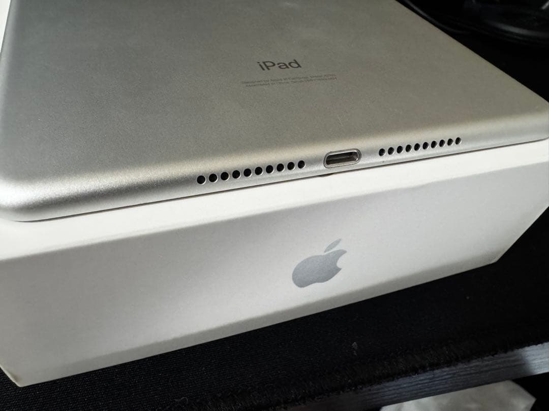 iPad mini5 (第5世代) Wi-Fiモデル 64GB ホワイト