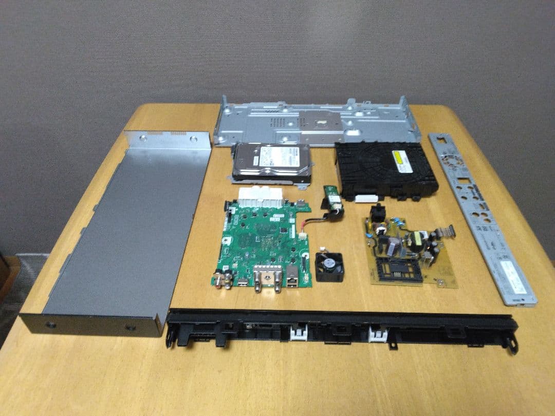 ワークスさん専用　シャープ ブルーレイレコーダー NW2100 大容量.2TB