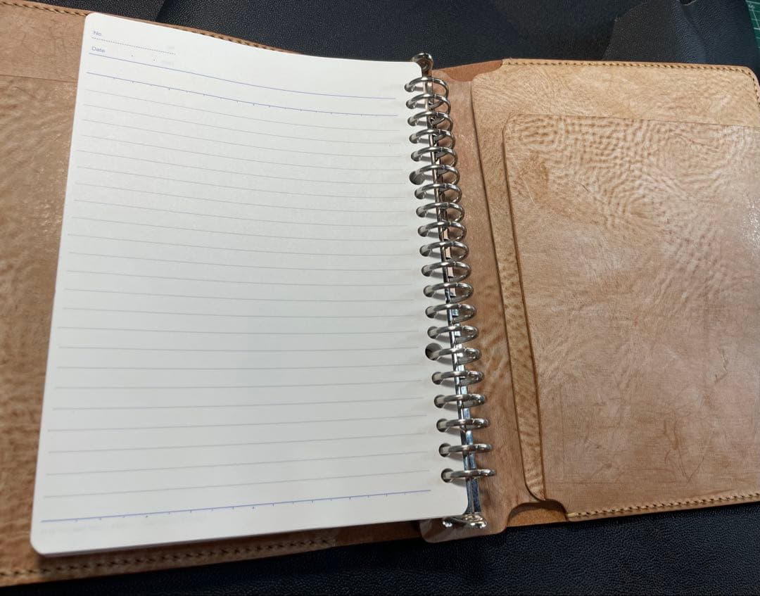 【てる】　A5 ルーズリーフバインダー　アラスカナチュラル