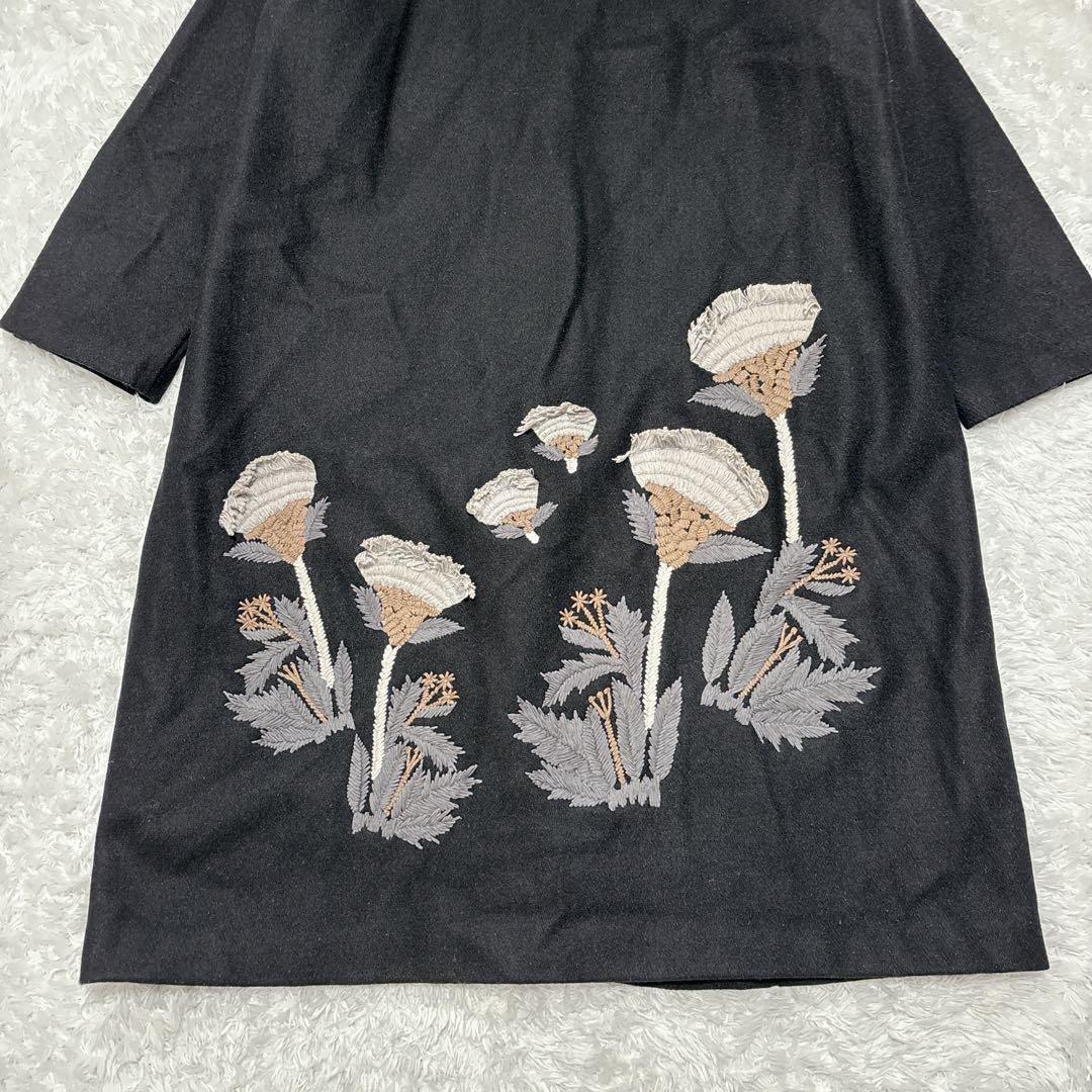【BEARDSLEY】刺繡デザイン ノーカラーコート 黒 ウール混 size F