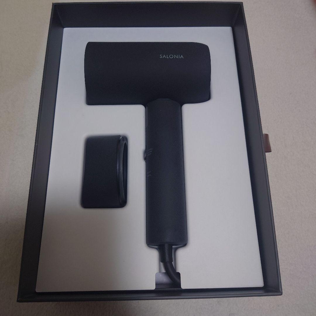 SALONIA　エアトリートメントドライヤー　グラファイトブラック