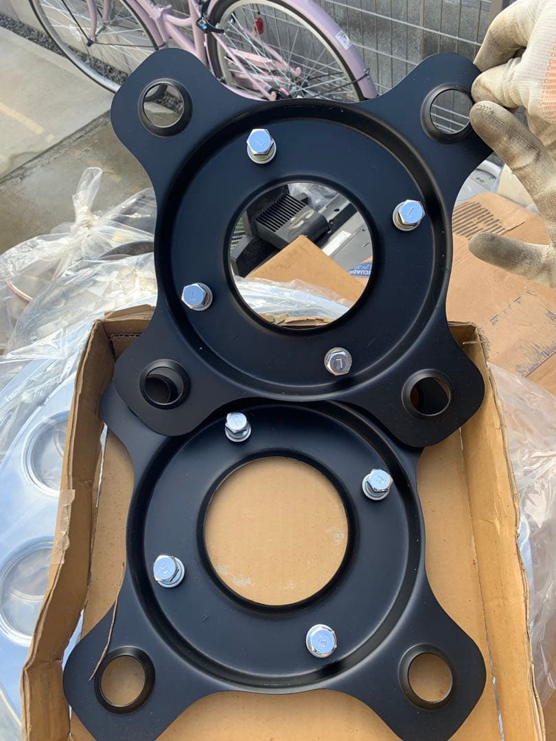 Hino 大型トラック バスDX ホイールカバー 2枚入