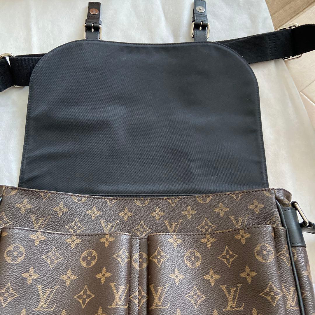 ルイヴィトン モノグラム マカサー クリストファー メッセンジャーM41643