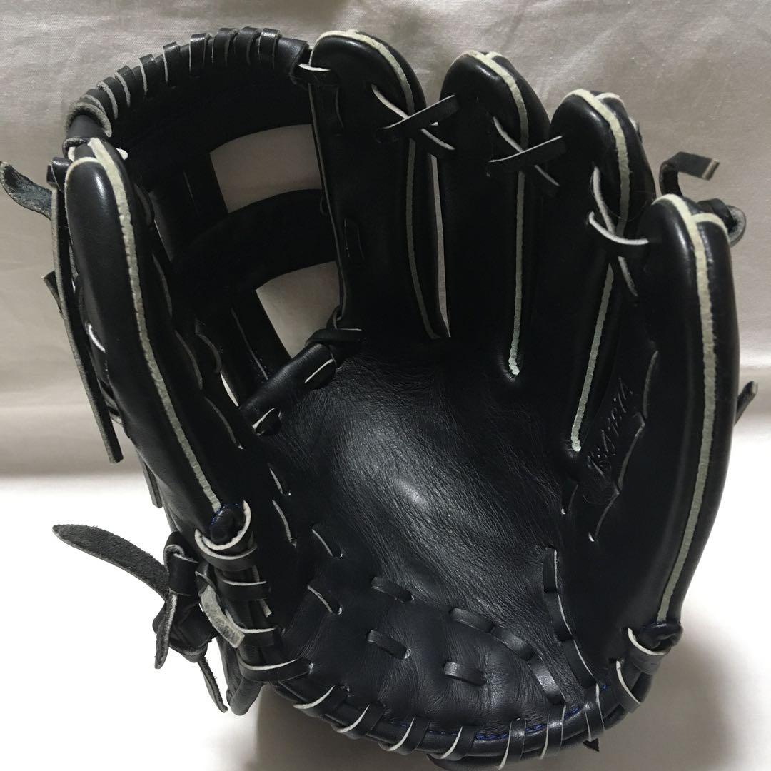 アンダーアーマー 軟式内野手用グローブ　限定モデル