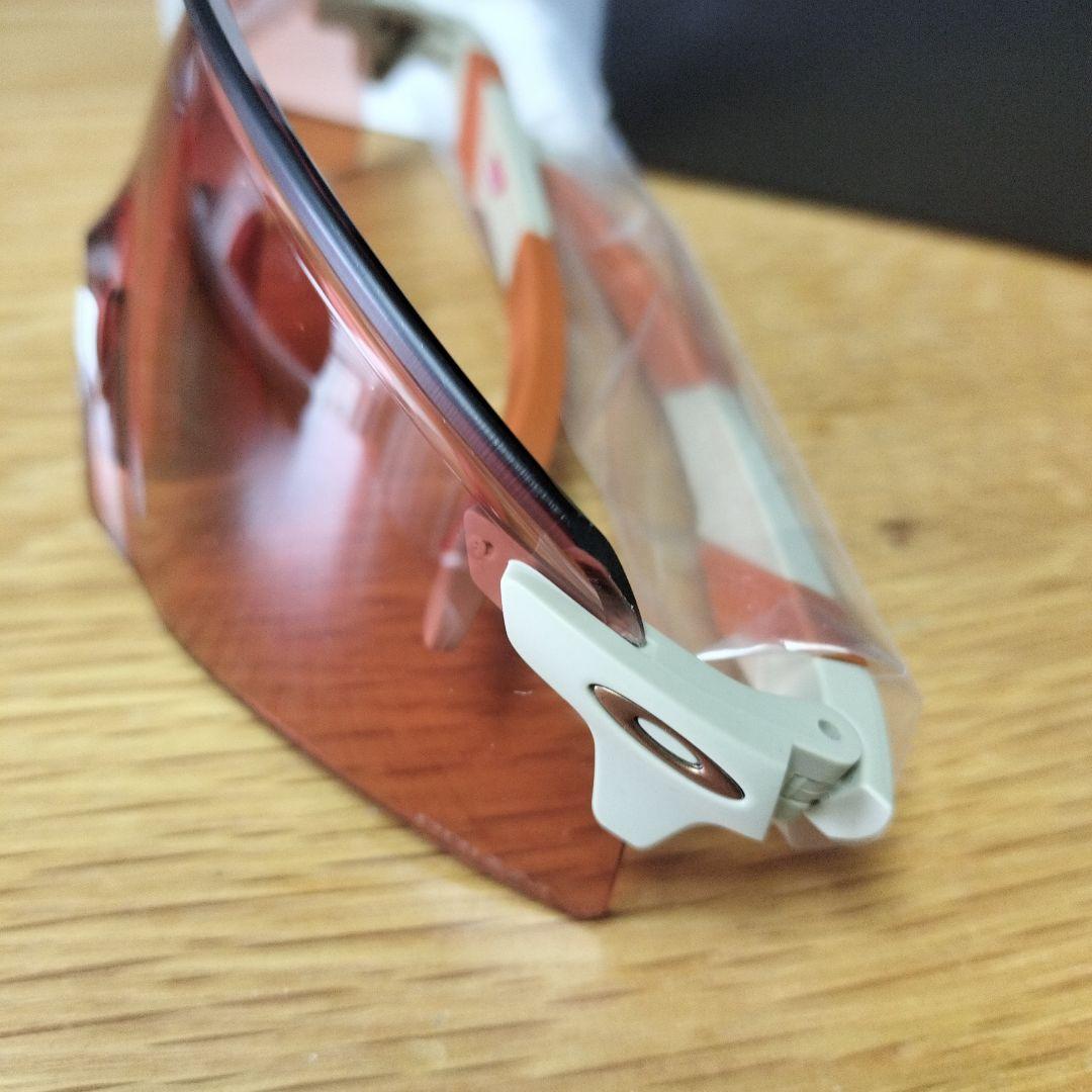 オークリー　サングラス　新品