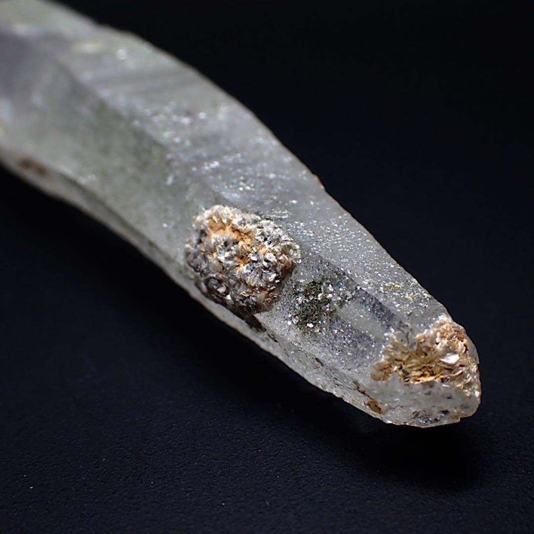 【ネパール産】クォーツ(テッシンハビット)