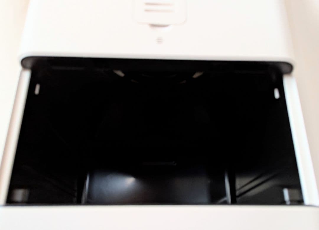 あいじじぃ バルミューダ空気清浄機 A01A-WH 新品純正集じん