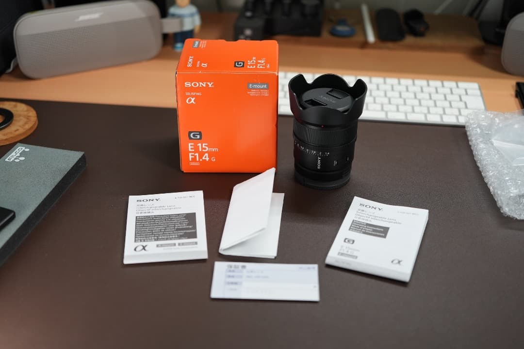 【美品】SONY SEL15F14G 広角単焦点レンズ（即決おまけ付き）