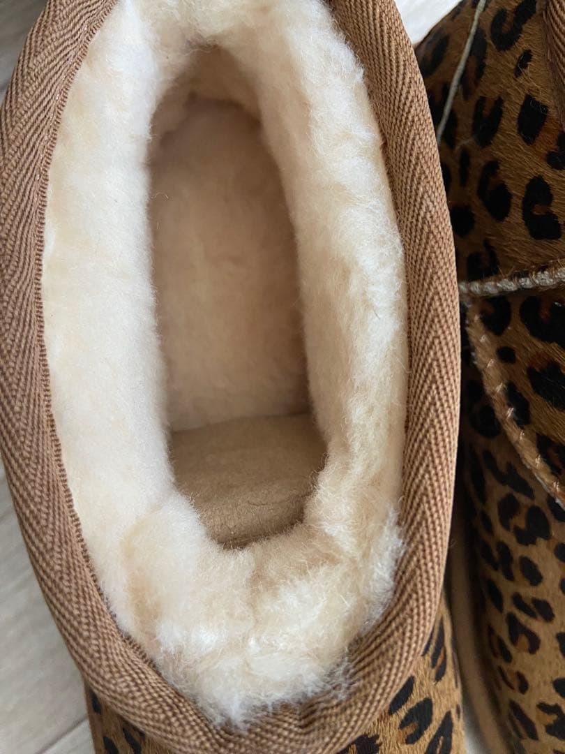 UGG ムートン　ショートブーツ　23センチ